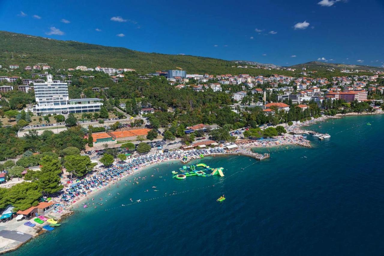 Apartments By The Sea Dramalj, Crikvenica - 2376 外观 照片
